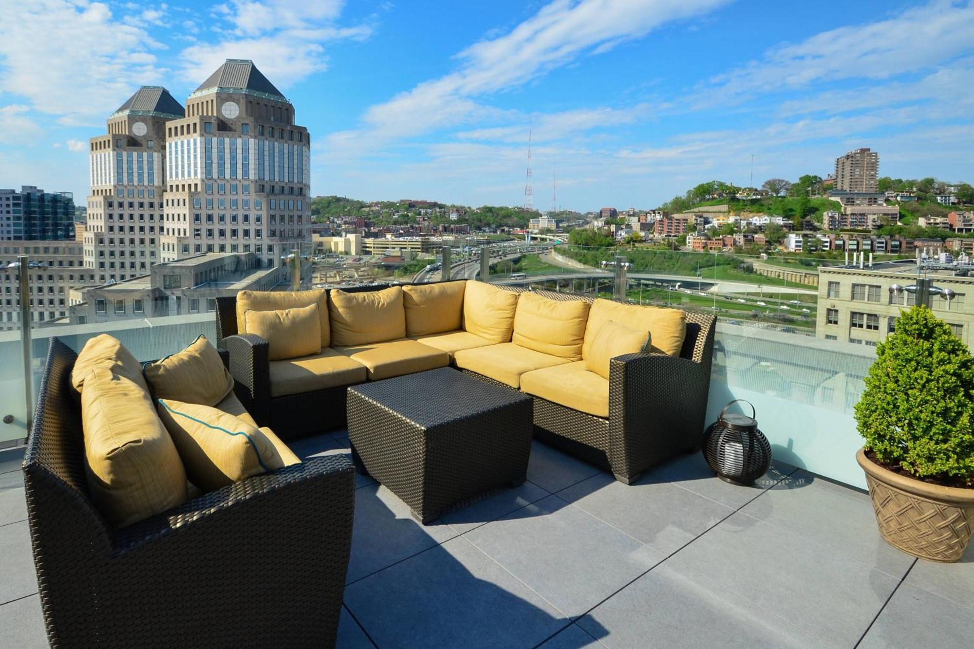 Residence Inn By Marriott Cincinnati Downtown/The Phelps Exterior photo